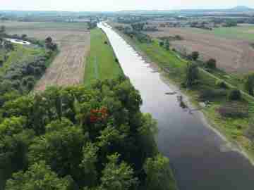 Pohled na stanovit objektu z dronu